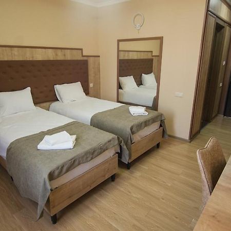 Hotel Juralius Tbilisi Buitenkant foto